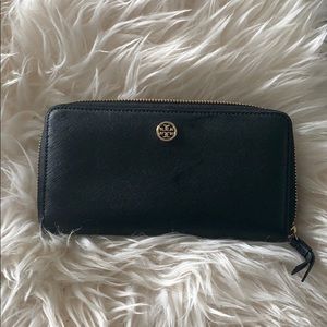 Tory Burch wallet